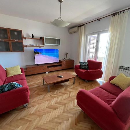 Apartment Lily โปดสตรานา ภายนอก รูปภาพ